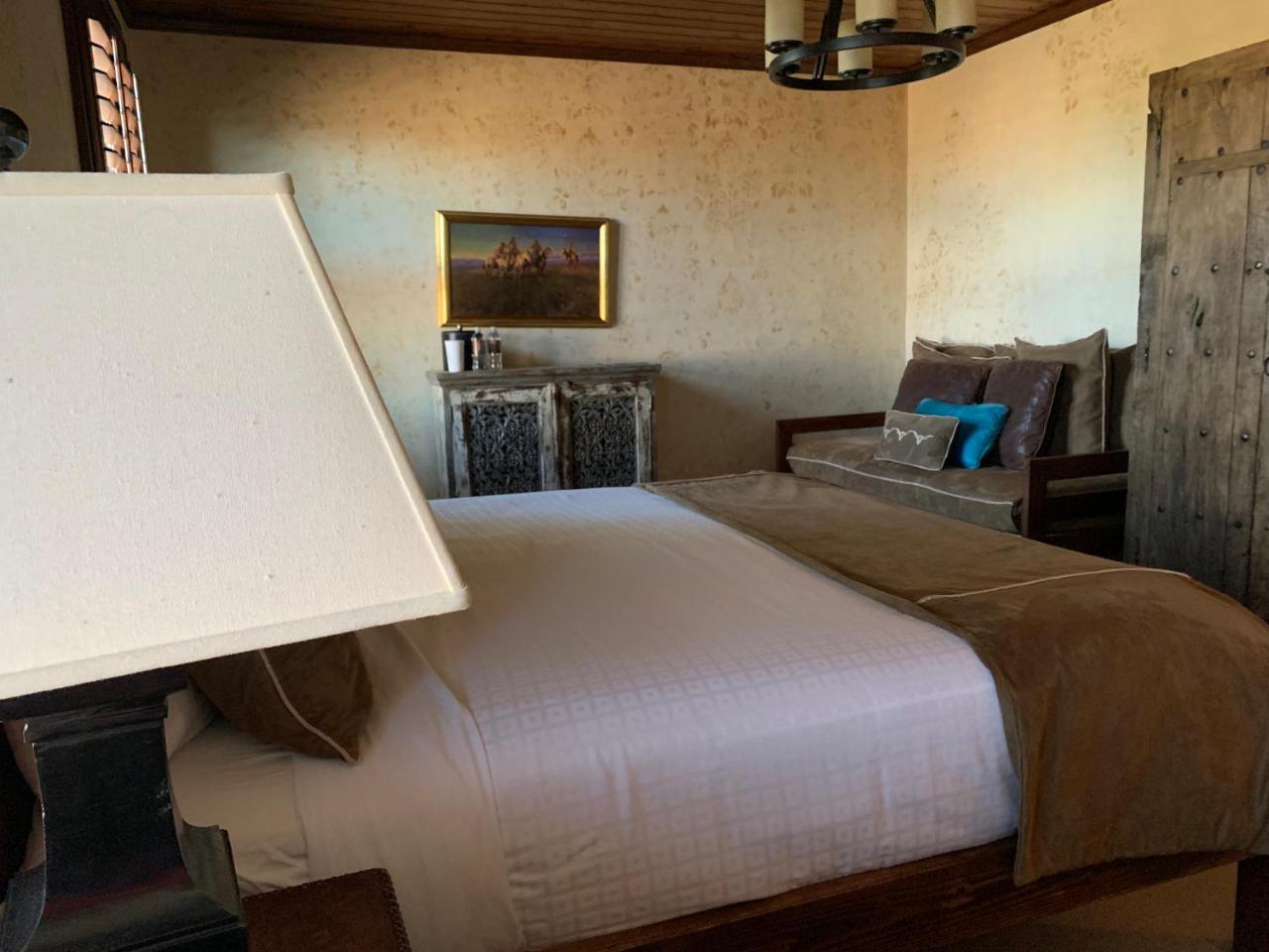 Gage Hotel 매러선 외부 사진